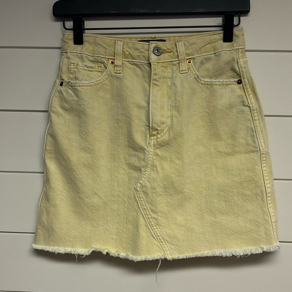 2000s A&F Denin Mini Skirt - Picture 1 of 7